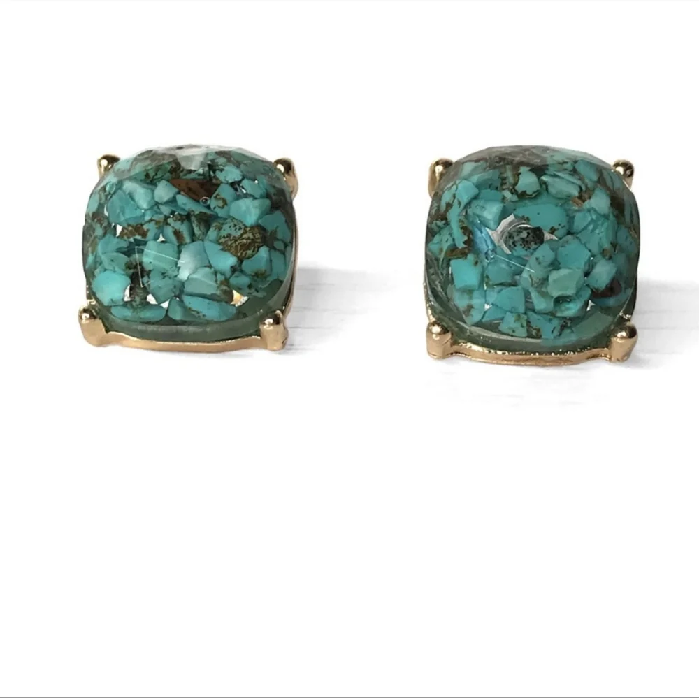 LAST PAIR! Unique Turquoise Sage Speckled Gold Tone Western Style Earrings - Picture 3 of 4
